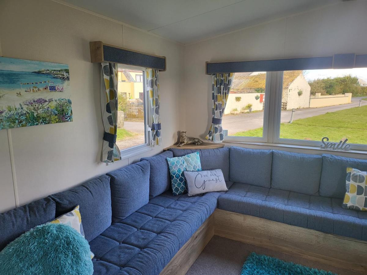 Blackmoor Farm - Caravan 6 Apartment Ludchurch Екстериор снимка